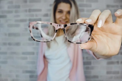 porter lunettes apres otoplastie